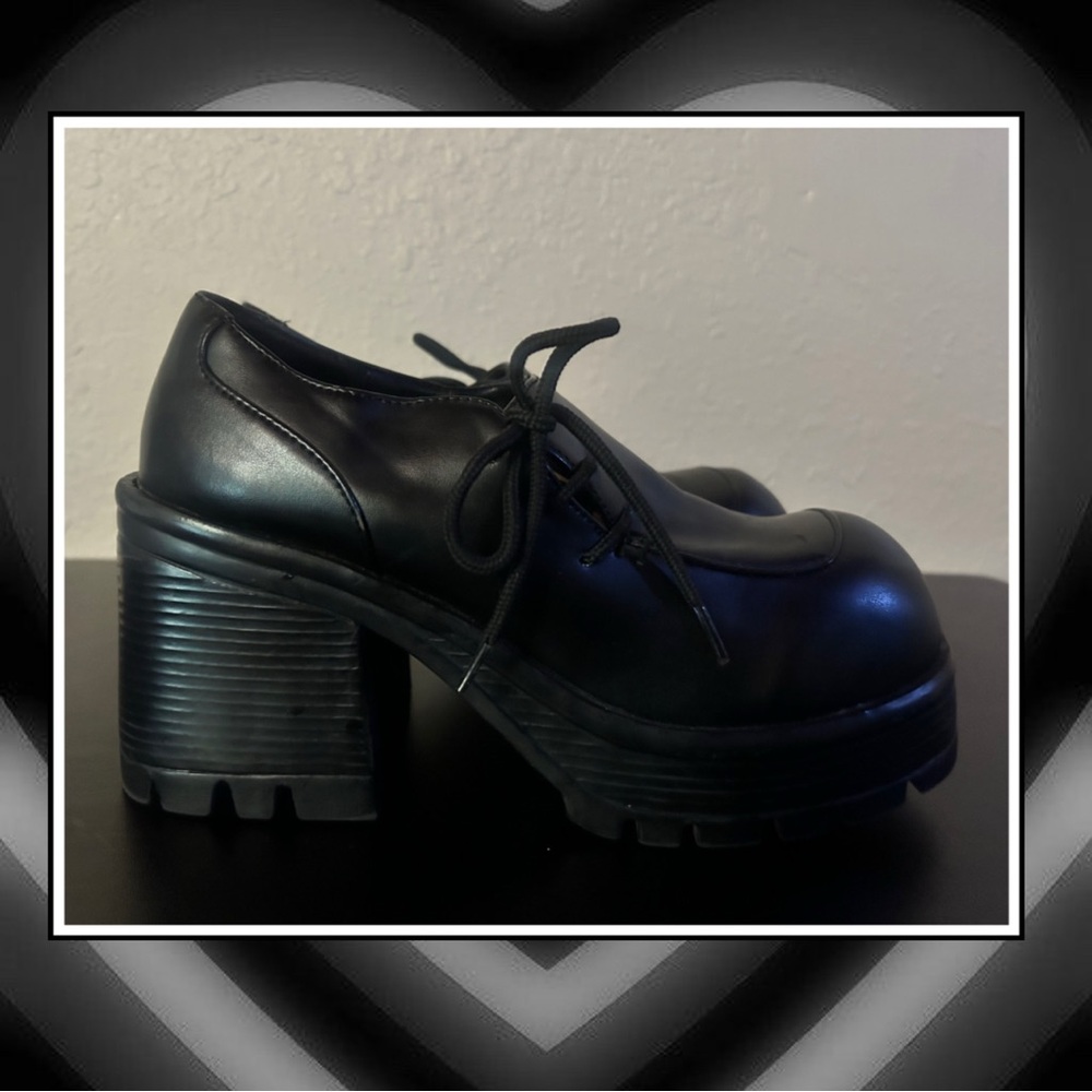 Vintage 90s Y2K Chunky Platforms - Picture 3 of 3